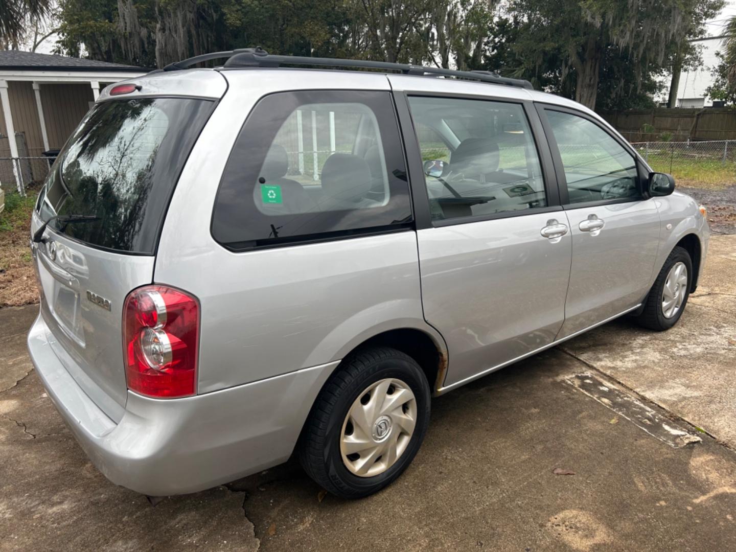 2005 Mazda MPV (JM3LW28A050) with an 3.0L engine, located at 1758 Cassat Ave., Jacksonville, FL, 32210, (904) 384-2799, 30.286720, -81.730652 - $3500.00 PLUS TAX, TAG, AND TITLE 2005 MAZDA MPV ONLY 175,014 MILES ICE COLD AIR CONDITIONING 7-PASSENGER SEATING DUAL SLIDING DOORS THIS IS A REAL NICE MINIVAN!!!! CALL BEFORE IT'S SOLD @ 904-384-2799 DON'T BE TOO LATE!!!! - Photo#3